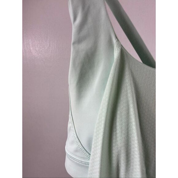 Lululemon Built in Bra Top in Mint Green Size 6 - Picture 4 of 8